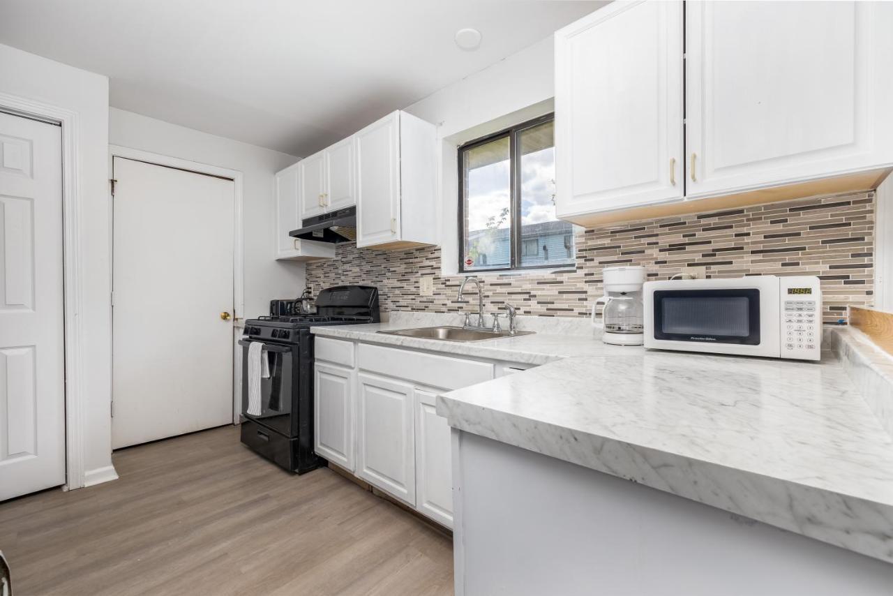 Beautiful 3 Bedroom Condo In Hartford! Экстерьер фото
