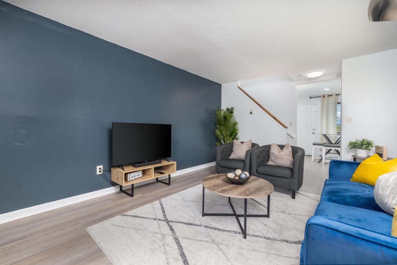Beautiful 3 Bedroom Condo In Hartford! Экстерьер фото